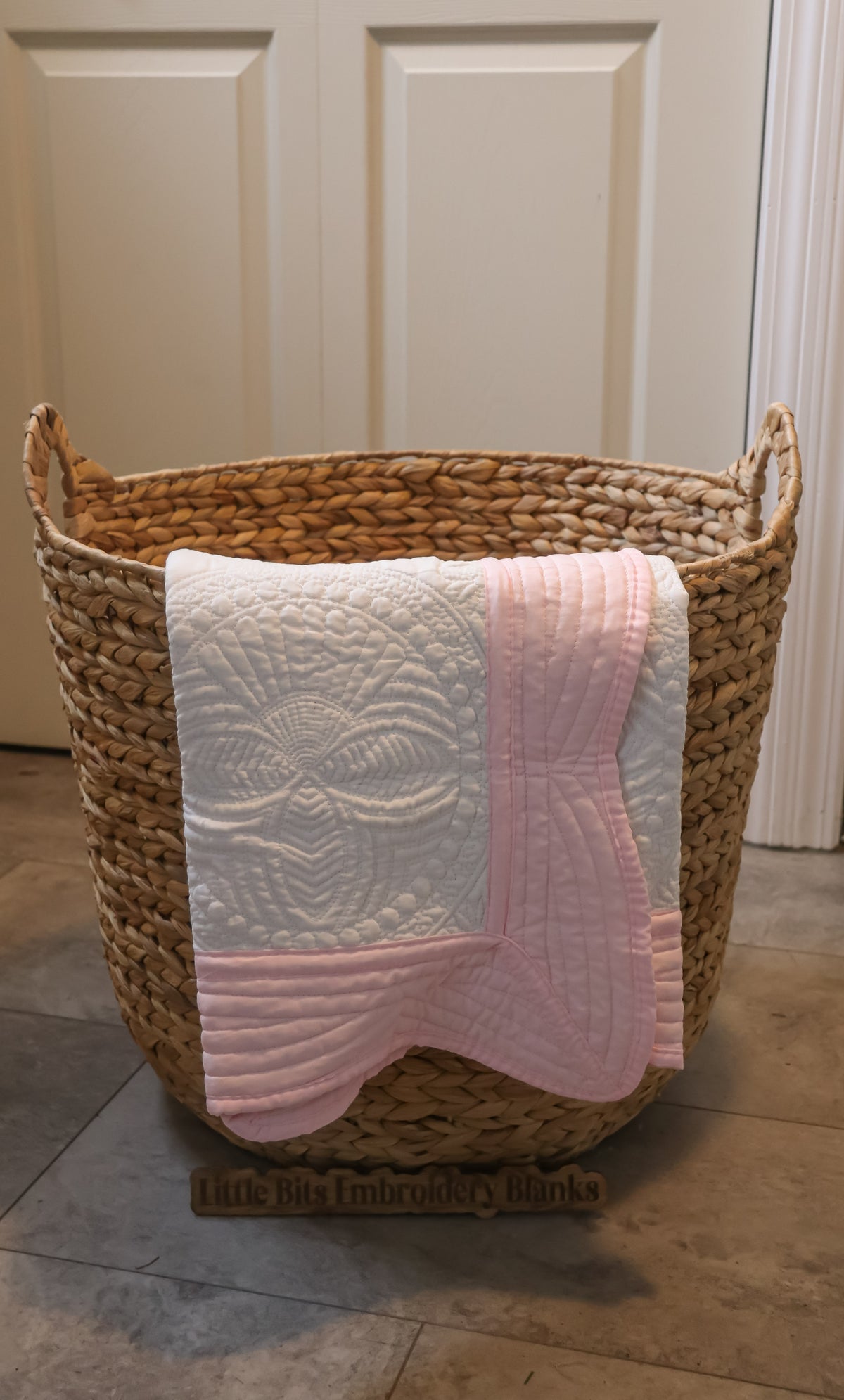 Heirloom Quilts 36x46 Solid Trim
