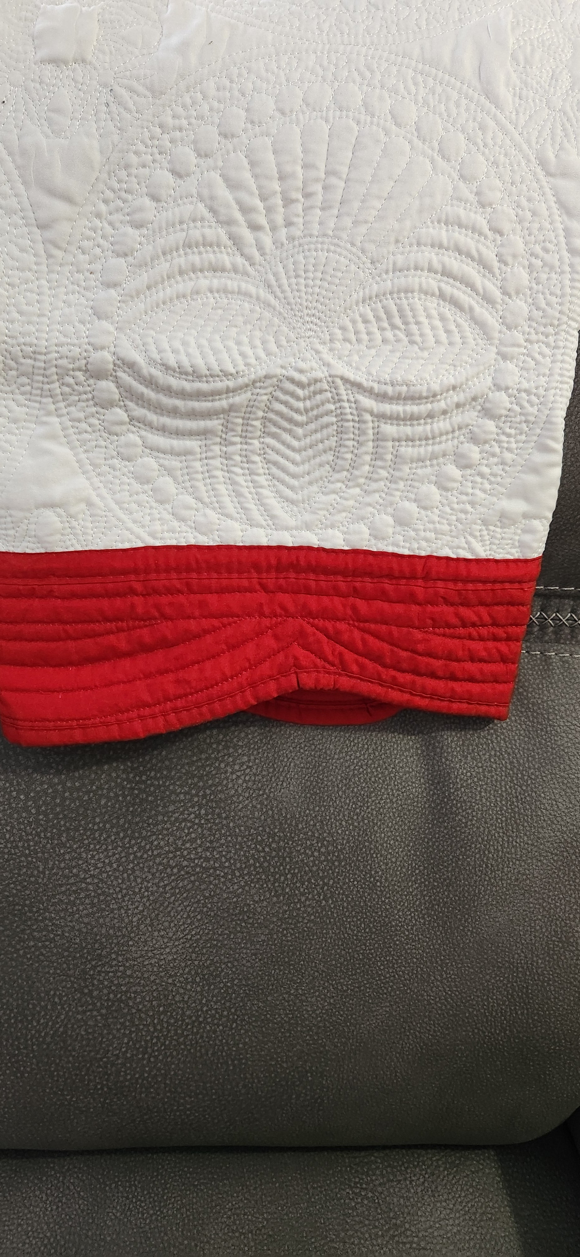 Heirloom Quilts 50x60