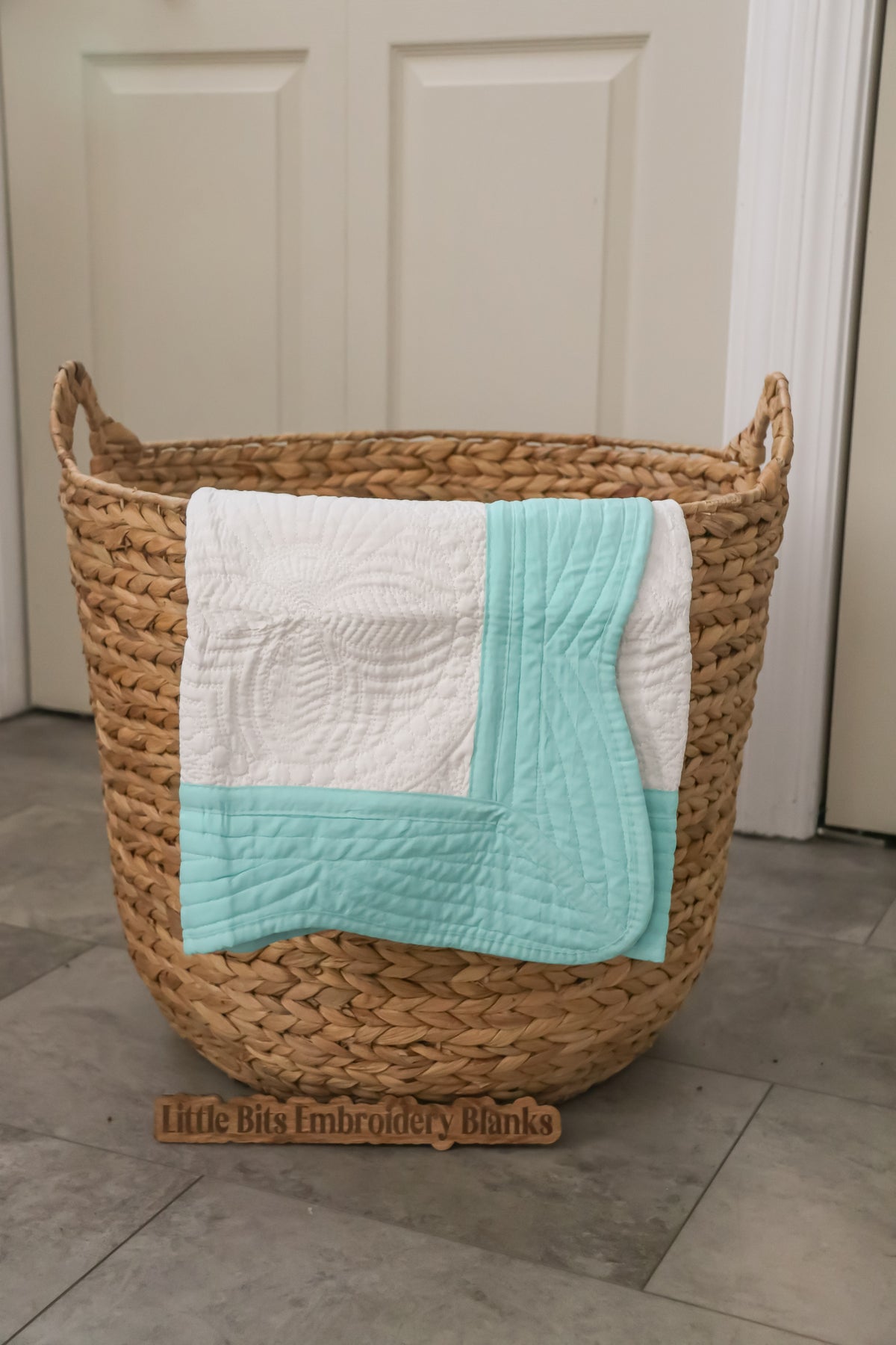 Heirloom Quilts 36x46 Solid Trim