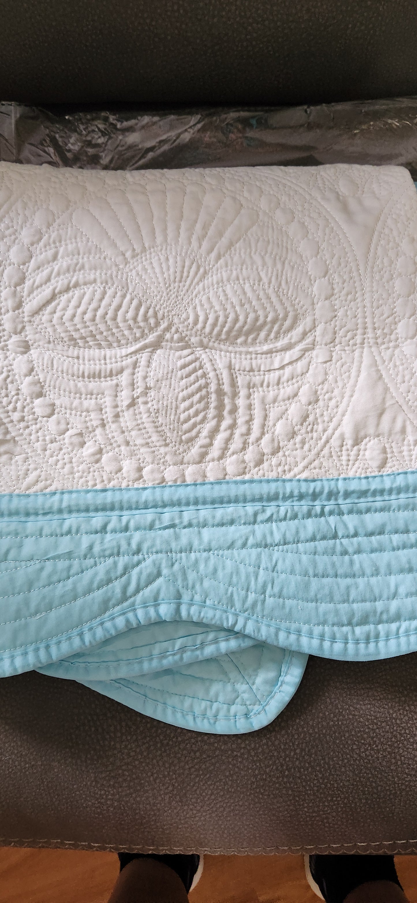 Heirloom Quilts 50x60