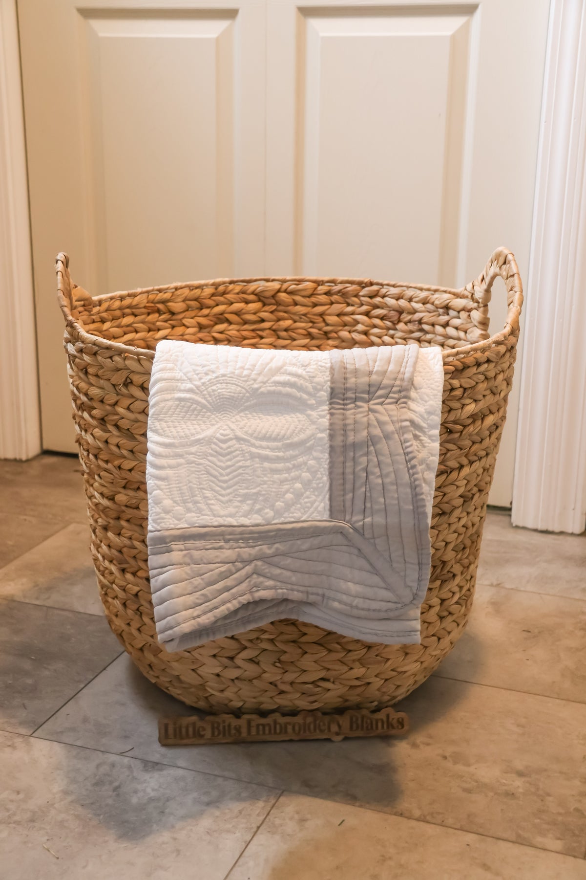 Heirloom Quilts 36x46 Solid Trim