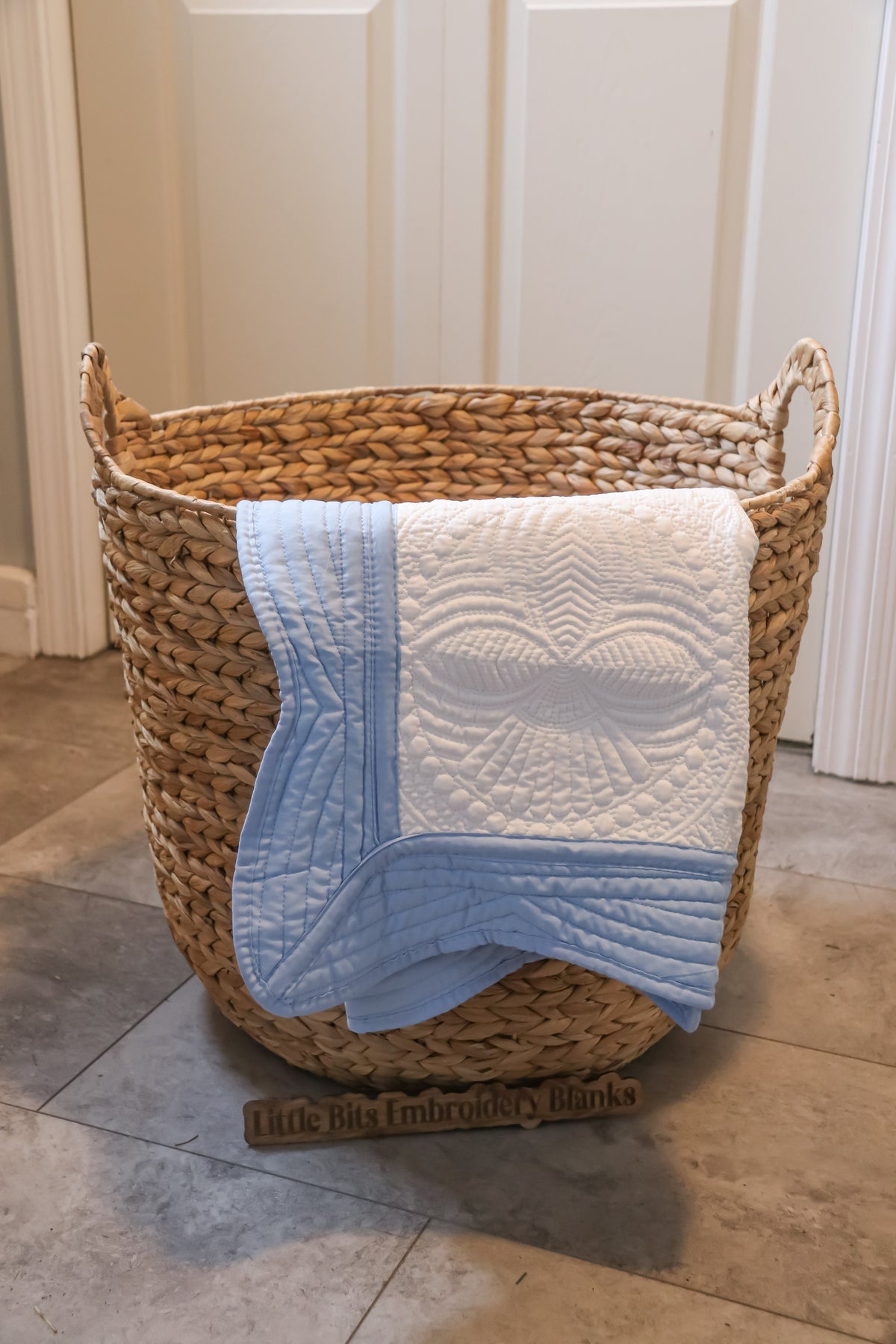 Heirloom Quilts 36x46 Solid Trim