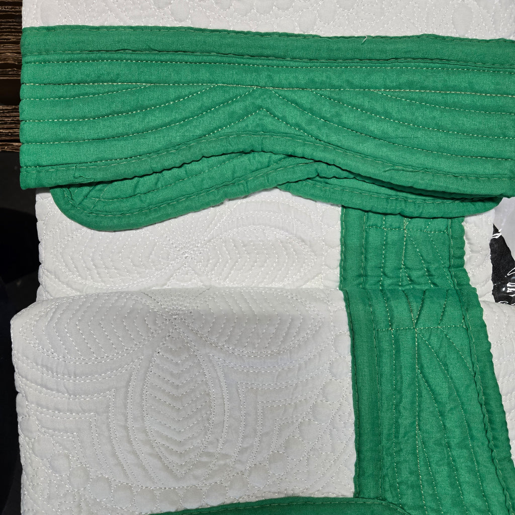 Heirloom Quilts 36x46 Solid Trim