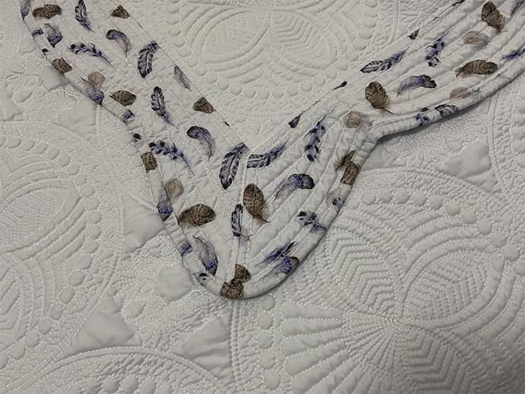 Heirloom Quilts 50x60